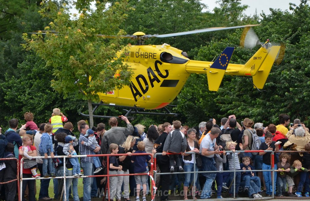 Tag der Offenen Tuer BF Koeln Weidenpesch Scheibenstr P370.JPG